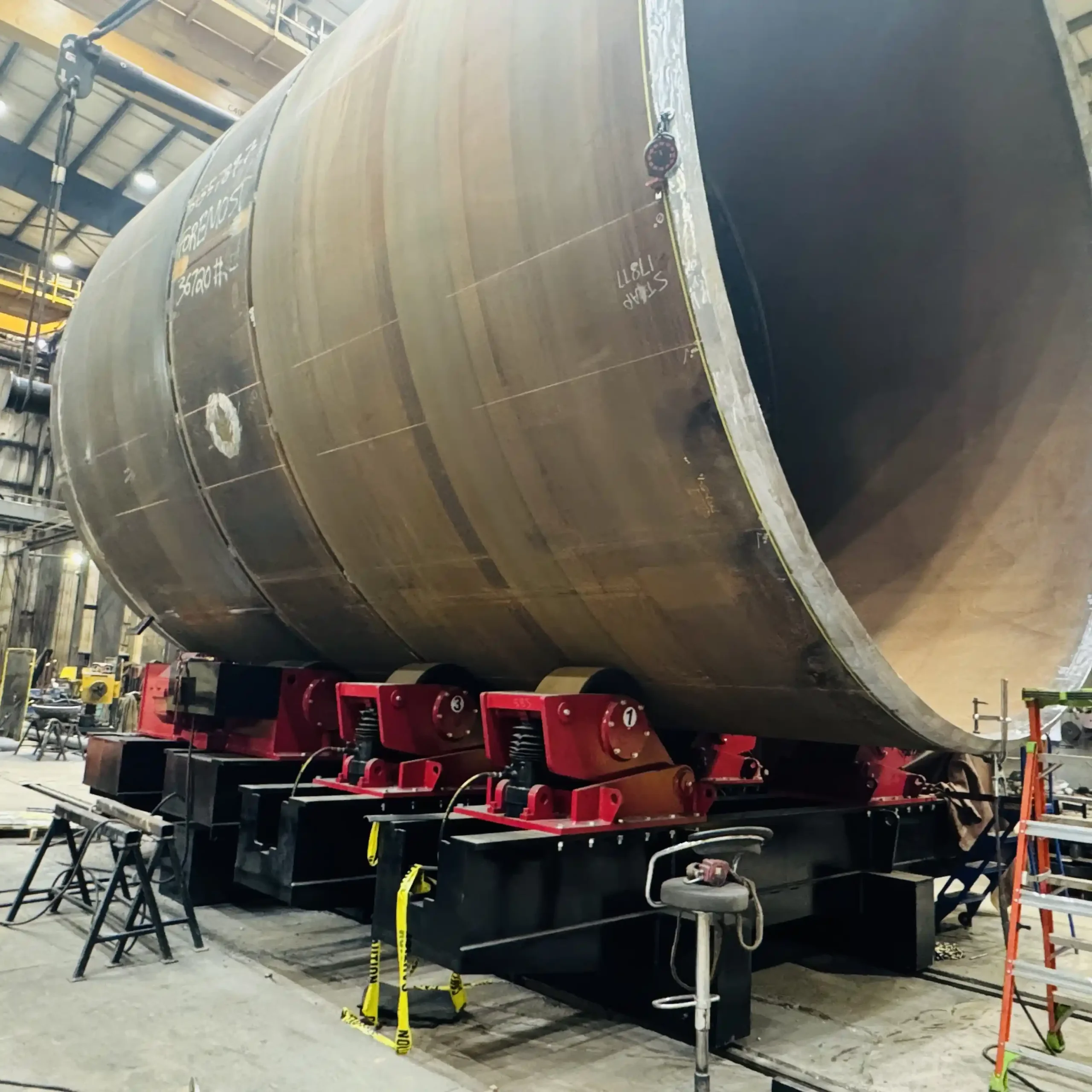 Welding rotator