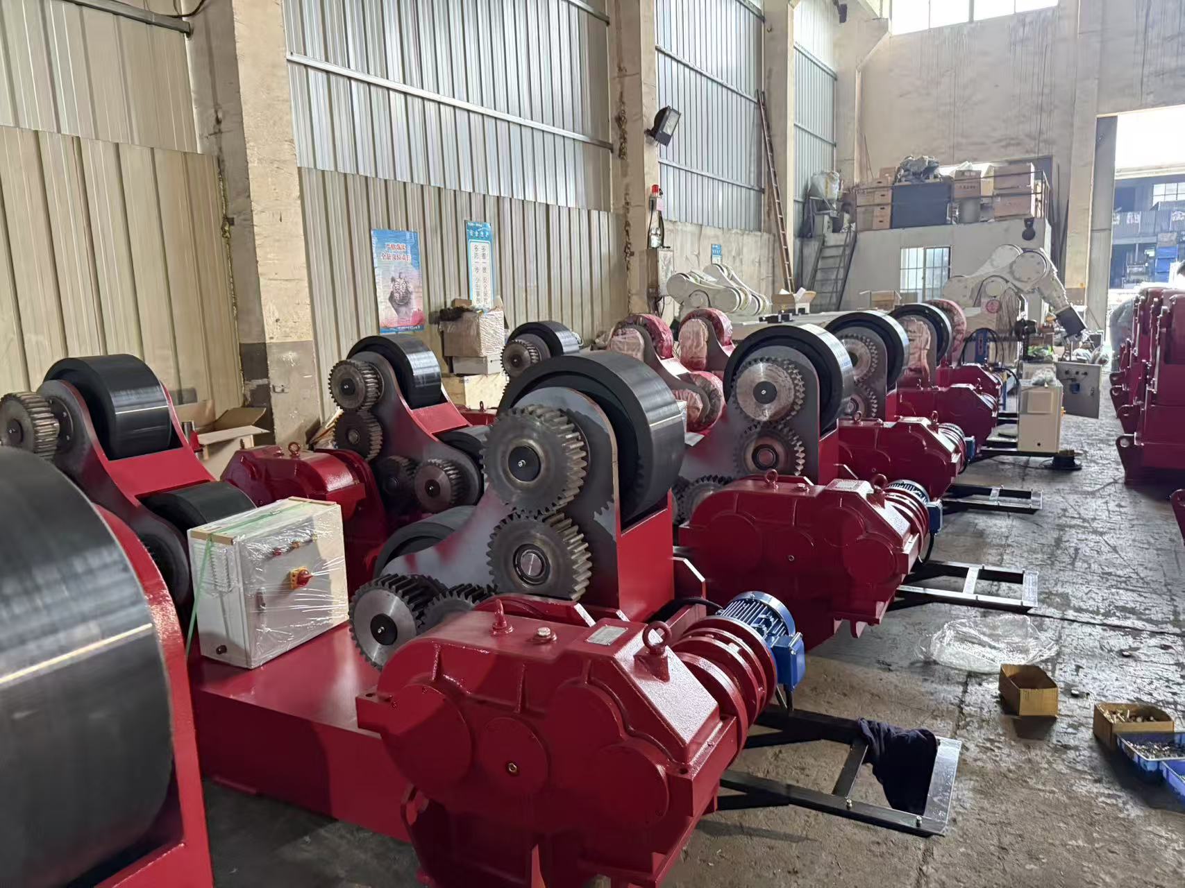 Pipe welding rotator