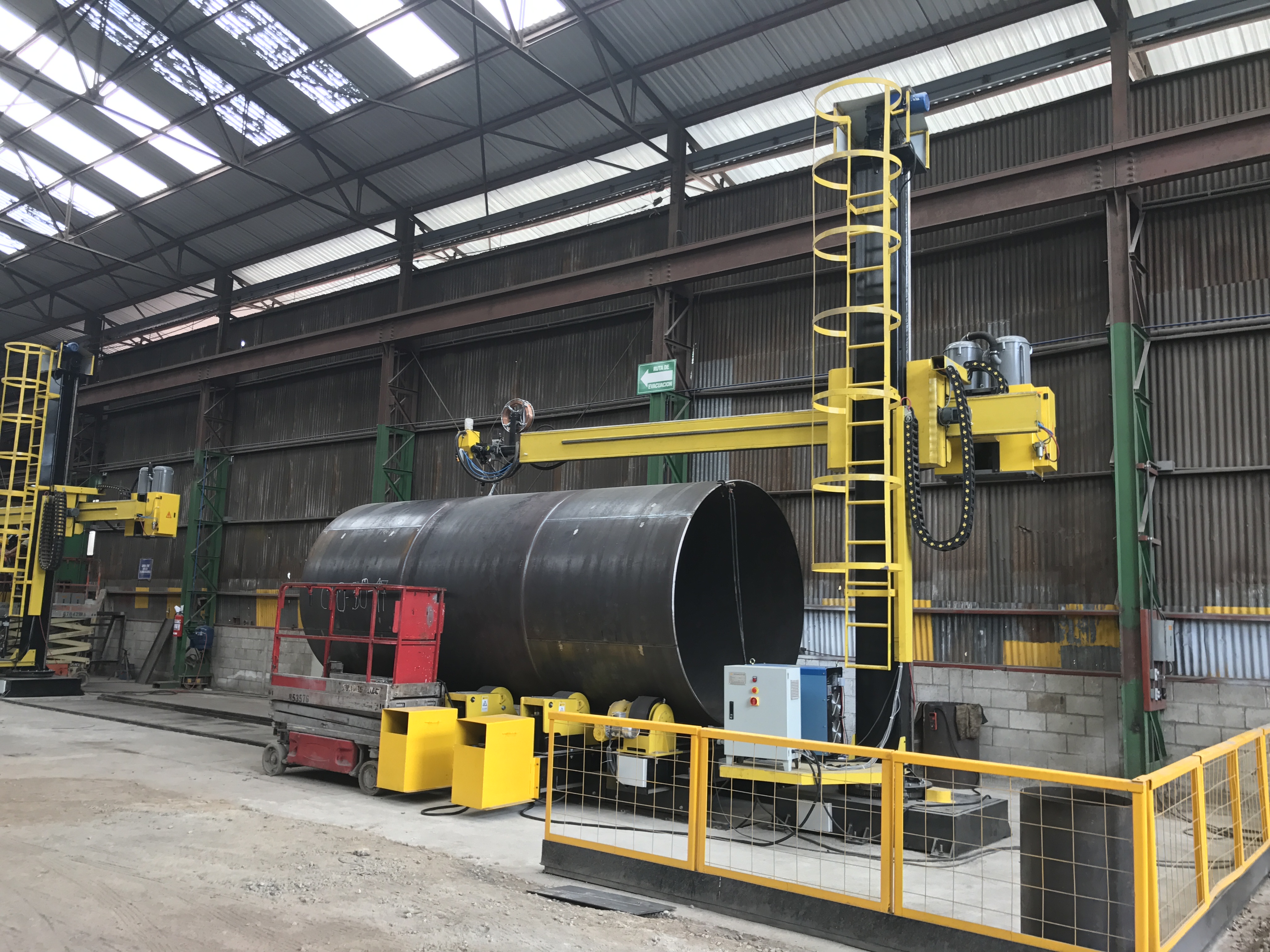 Tube welding manipulator